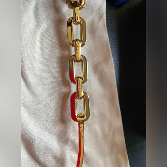 100% Authentic LV Edge Large Square Sunglasses**** Case and felt included - Picture 4 of 8